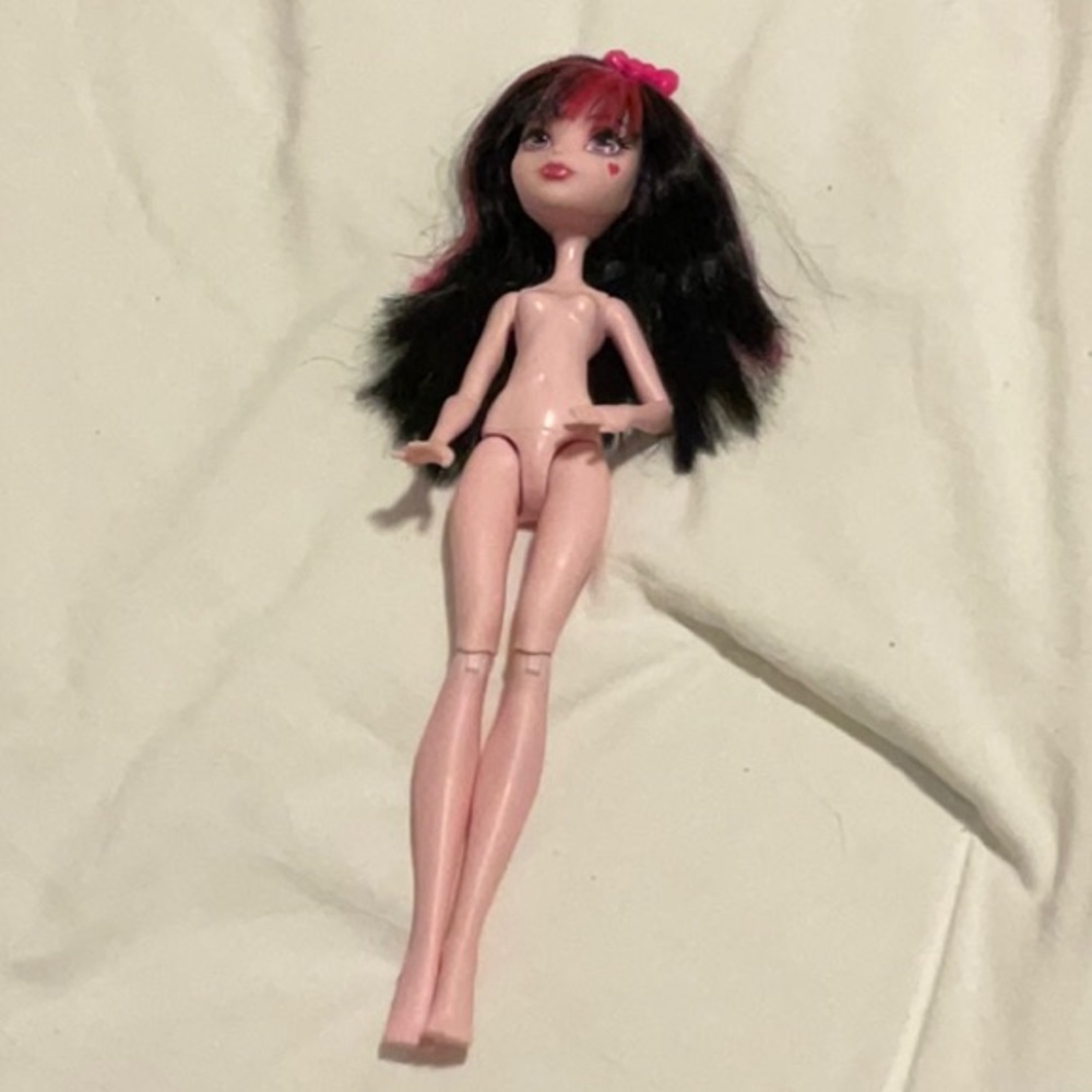 Monster High Draculaura Doll Skullette Daughter of‎ Dracula Mattel 2015